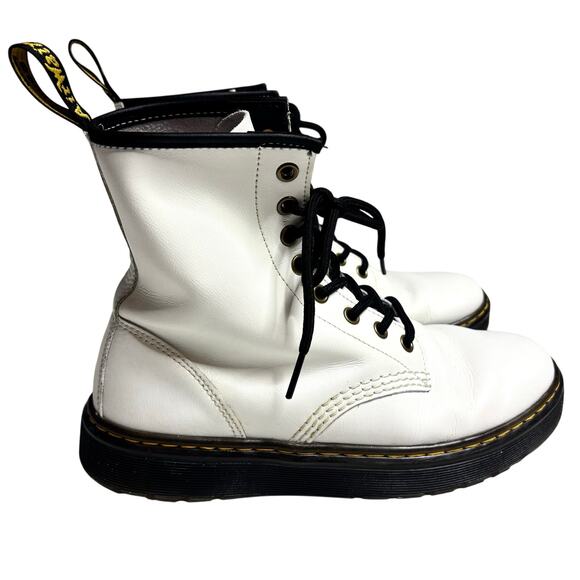 Dr. Martens Zavala White Leather 8 Eye Lace Up Combat Boot 8 - Picture 1 of 11